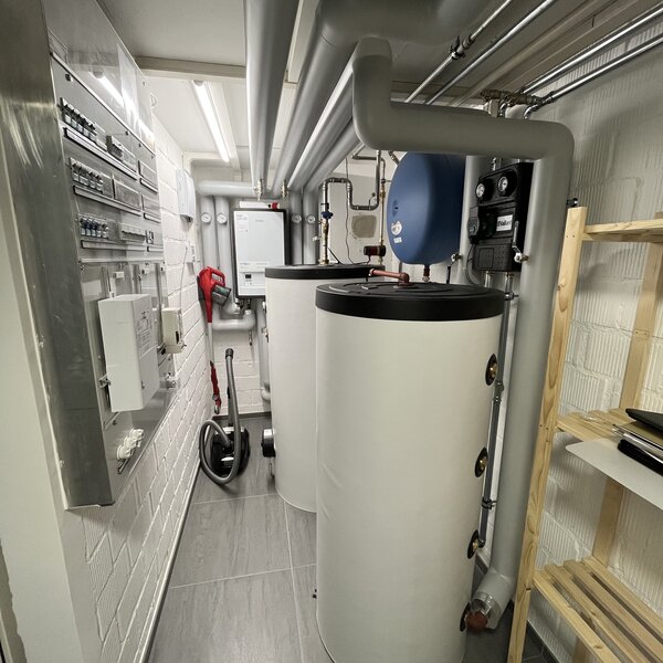 Boiler und Heizungsspeicher Boiler und Heizungsspeicher