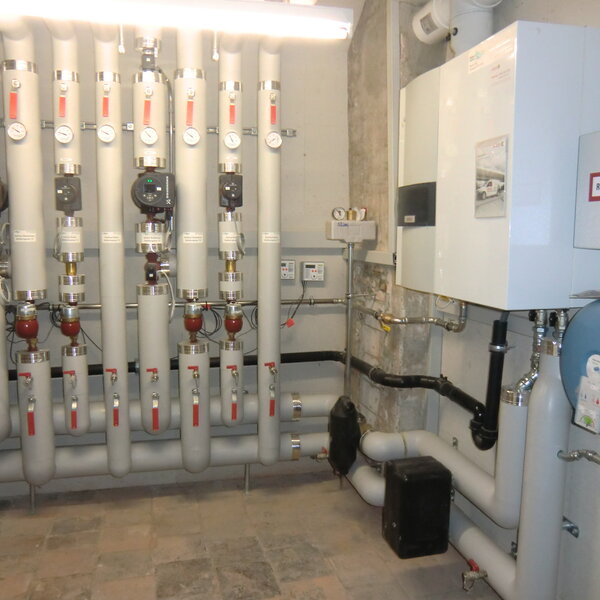 Sanierung Heizzentrale – Heizgruppen  Sanierung Heizzentrale – Heizgruppen